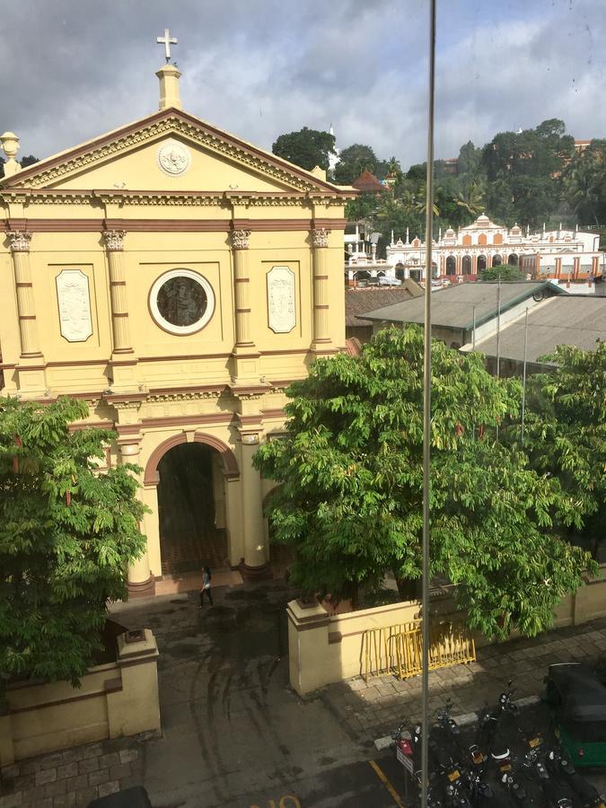 Getmore Bed & Breakfast Kandy Exterior photo